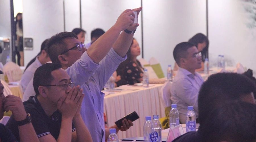 鵬為CRM全國巡展&middot;深圳站暨產(chǎn)品生態(tài)戰(zhàn)略發(fā)布會圓滿落幕